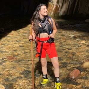 Meet your Posher, Taylor